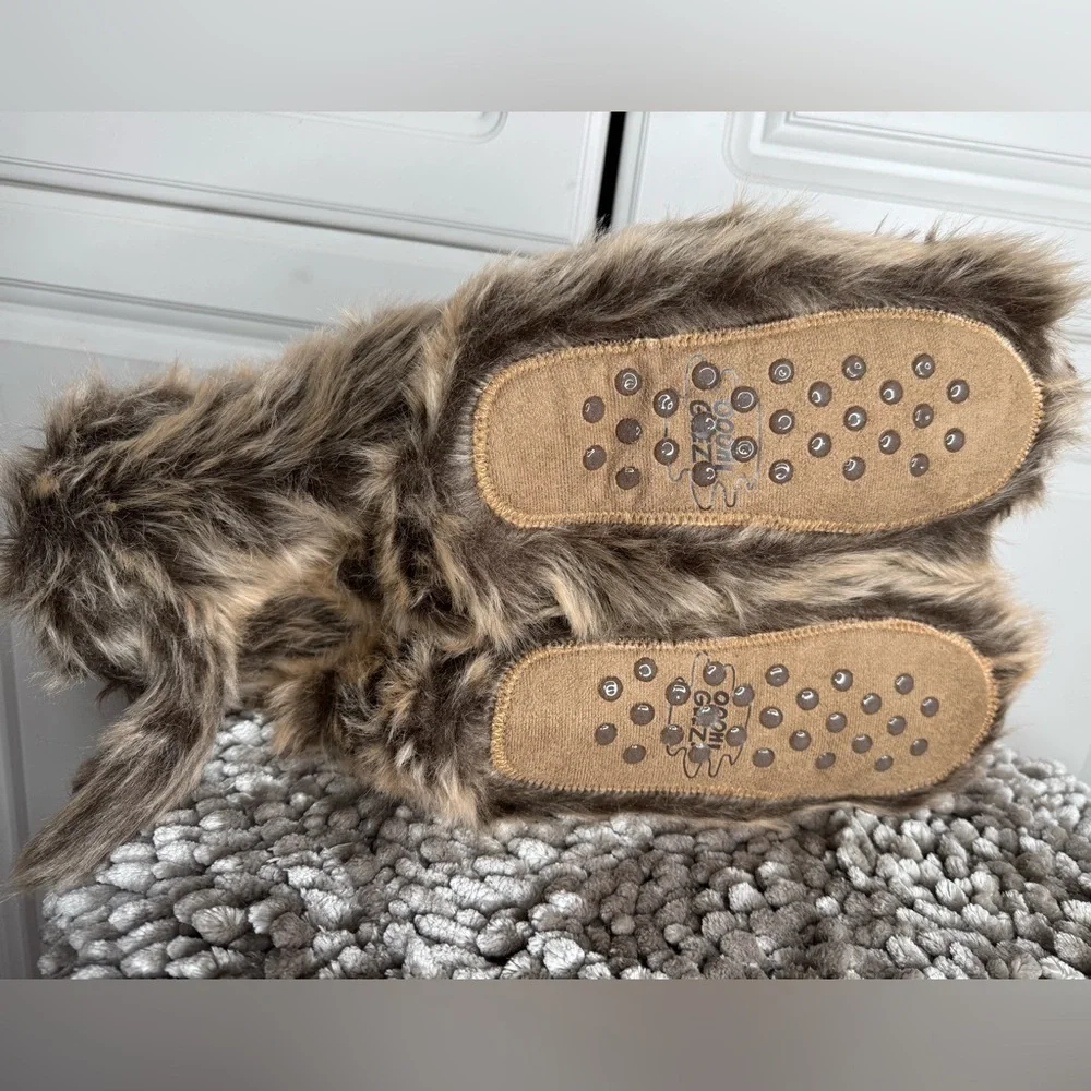 Wolf Pack Kids Slipper Socks